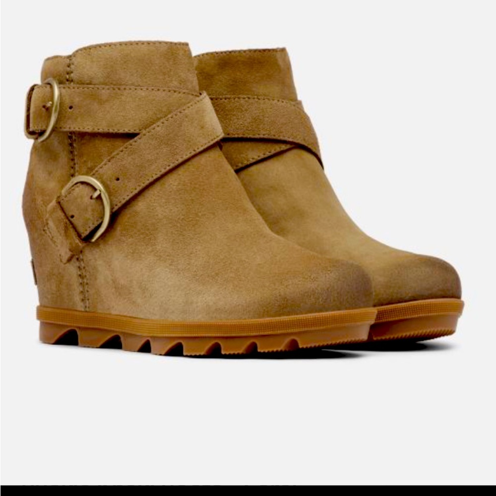 Sorel women’s wedge boots size 6.5, gently worn